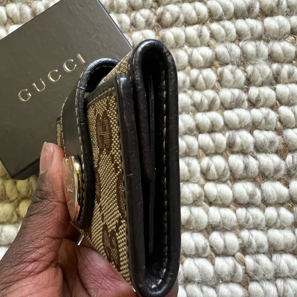 Gucci keychain wallet with box! - Picture 2 of 9